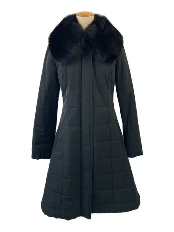 フォクシーニューヨーク ダウンコート Coat フォックスファー 37759 2017年 ブラック買取参考価格 | 東京都杉並区