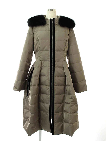 フォクシーブティック ダウンコート Coat FOXファー 2018年 エスプレッソ買取参考価格 | 名古屋市中村区