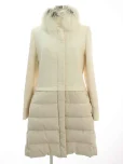 フォクシーブティックダウンコート 34690 Coat Platinum Snow 2015年 ホワイト・ベージュの参考買取価格