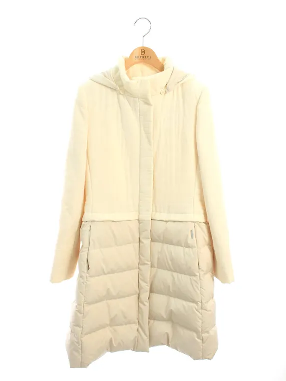 フォクシーブティック ダウンコート 34690 Platinum Snow 2015年 ホワイト買取参考価格 | 東京都港区