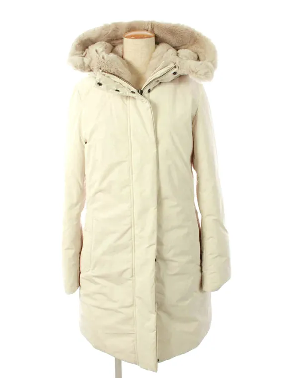 ウールリッチ ダウンコート フード付き MAPLE COAT WWOU0412 WHITE STONE ホワイト買取参考価格 | 大阪府河内長野市