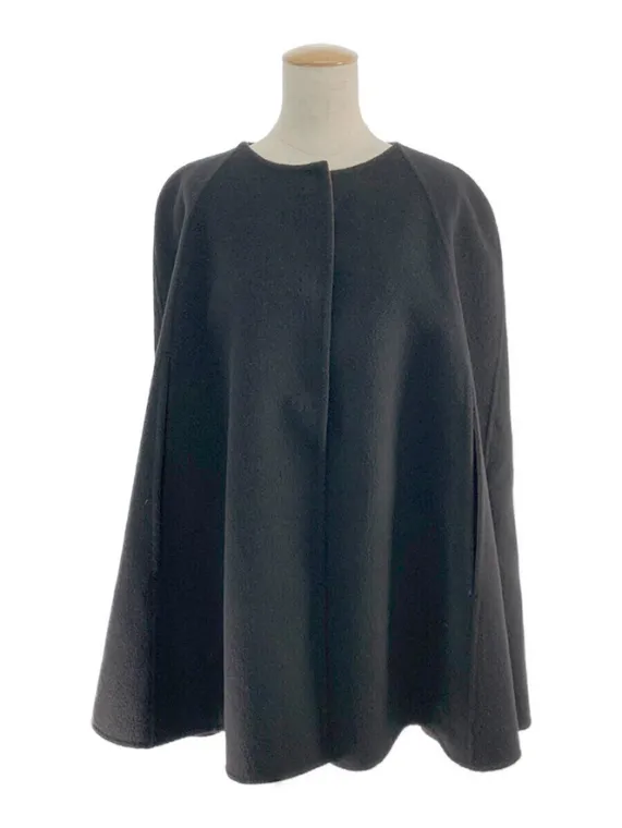フォクシーブティック ポンチョ Coat Magnifique マニフィック カシミヤ リバーシブル 42863 2022年 ブラウン買取参考価格 | 東京都渋谷区