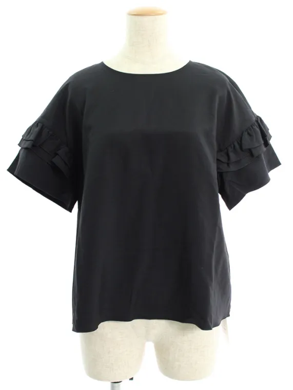 フォクシーニューヨーク Tシャツ カットソー 37025 Blouse Ruffle Trim Sleeve Tee 2018年 ブラック買取参考価格 | 兵庫県宝塚市