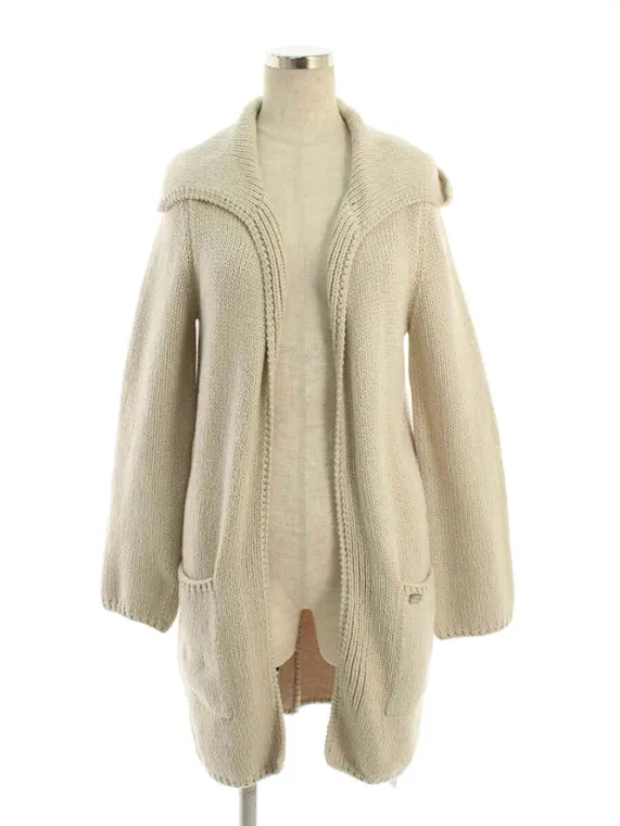 フォクシーブティック ニット セーター 35226 Wing Collar long Cardigan 2017年 アイボリー買取実績 | 東京都港区