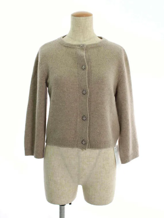フォクシーニューヨーク カーディガン 37713 Cardigan Sparkle カシミヤ 2016年 ベージュ買取参考価格 | 福岡市早良区