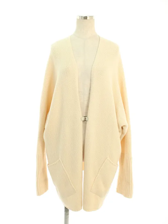フォクシーブティック カーディガン 34575 Cardigan Gardenia カシミヤ 2015年 ホワイト買取参考価格 | 兵庫県姫路市