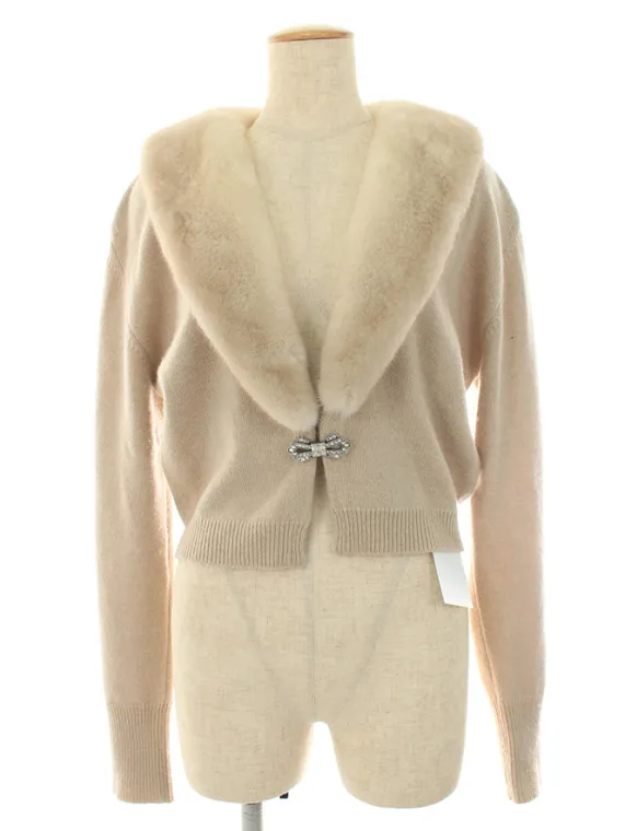 フォクシーブティック カーディガン 39197 Cardigan Vivier ミンクファー 2018年 ナチュラル買取参考価格 | 広島市南区