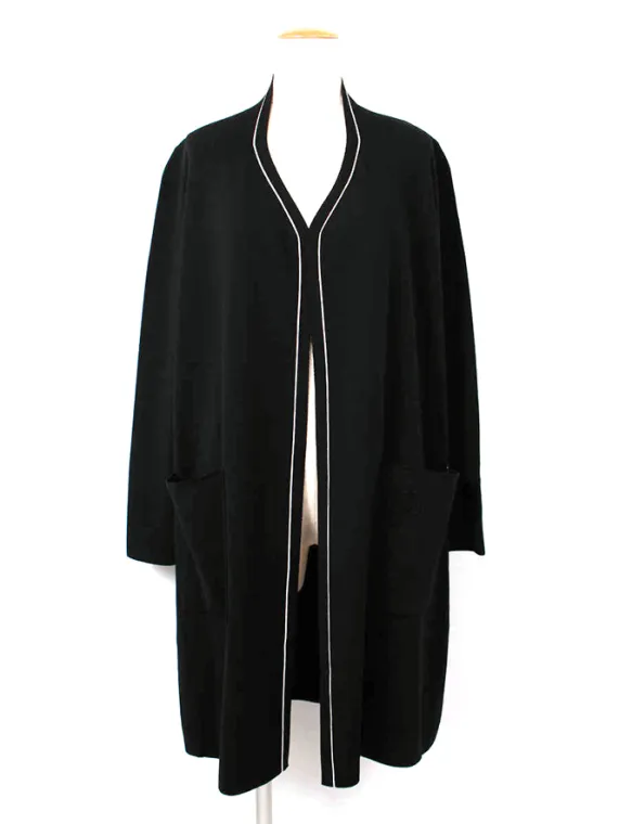 フォクシーブティック カーディガン Cardigan Lucca 42612 2022年 ブラック買取参考価格 | 鹿児島県鹿児島市