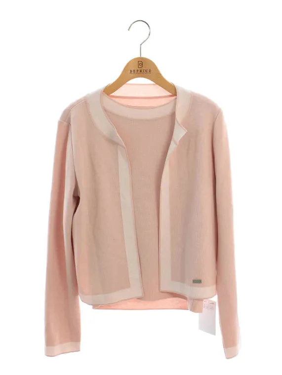 フォクシーブティック アンサンブル 41404 Knit Twin Noisette 2020年 アンティークベージュ シェルピンク買取参考価格 | 東京都台東区