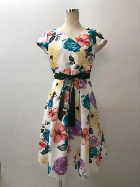 エムズグレイシー Colorful Flower Dress 911355 WH買取参考価格 | 東京都目黒区