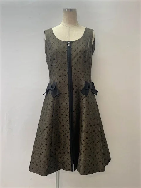 エムズグレイシー ワンピース 2018年 Monogram Jumper Skirt 811505 ブラック買取参考価格 | 埼玉県白岡市