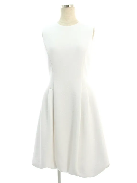 デイジーリンforフォクシー ワンピース 36348 Daisy Washable Formal 2016年 ホワイト買取参考価格 | 大阪府池田市