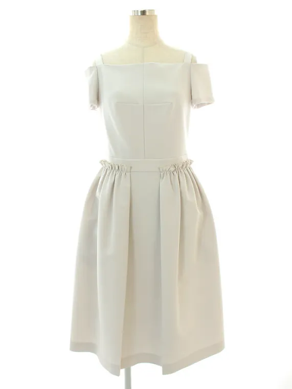 フォクシーニューヨーク ワンピース Dress 37324 2017年 ベージュ買取参考価格 | 群馬県高崎市