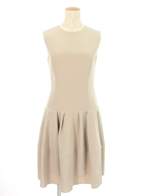 フォクシーニューヨーク ワンピース Dress 36461 2018年 ベージュ買取参考価格 | 東京都目黒区