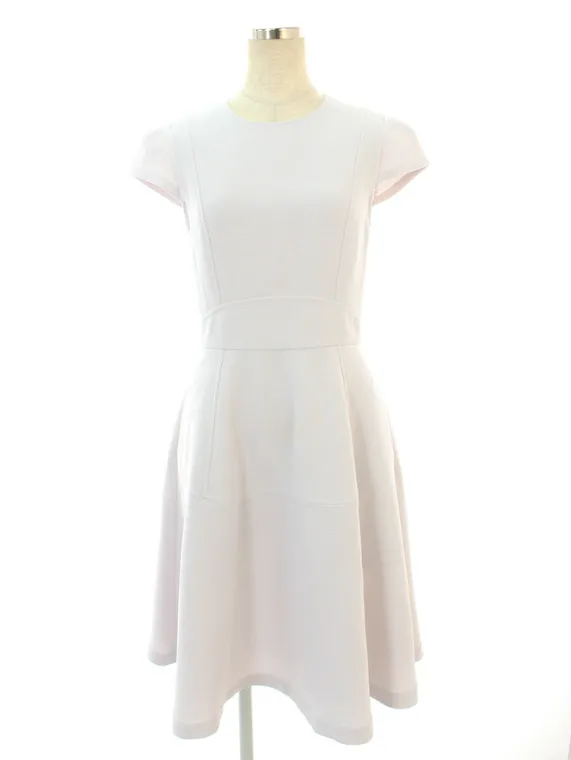 フォクシーニューヨーク ワンピース 35076 Dress Cap Sleeve Fit and Flare 2016年 アイスグレー買取参考価格 | 大分県大分市