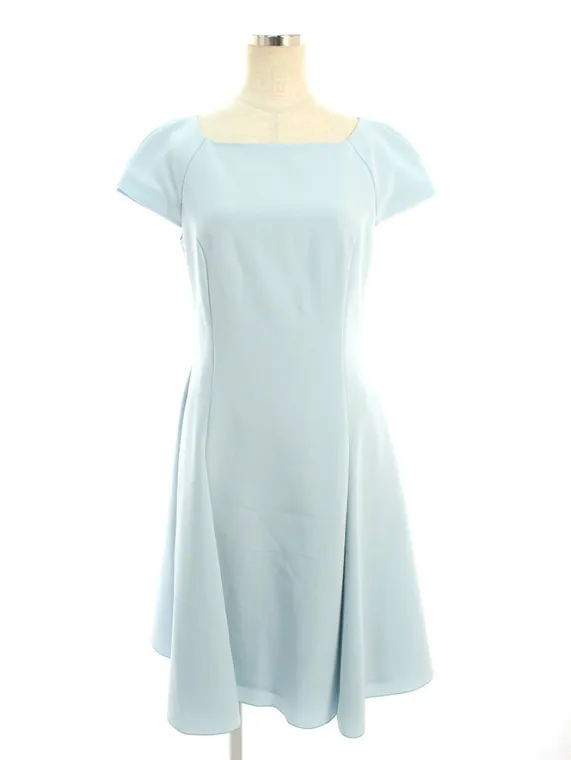 フォクシーニューヨーク ワンピース 39424 LADY CHIC 2019年 ブルー買取参考価格 | 神戸市垂水区