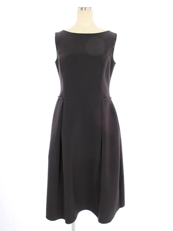 フォクシーニューヨーク ワンピース 41110 DRESS “PREMIERE NEIGE” 2020年 ブラウン買取参考価格 | 東京都目黒区