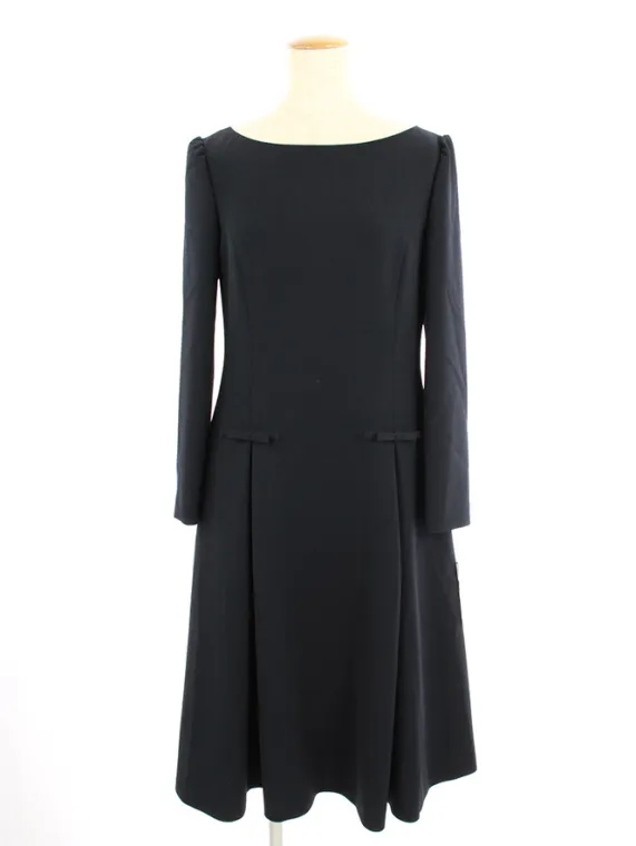 フォクシーニューヨーク ワンピース Odessa Dress 42642 2022年 ミッドナイトブルー買取参考価格 | 東京都世田谷区