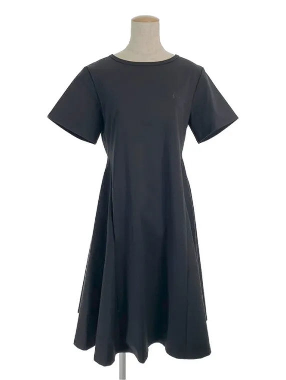 フォクシーニューヨーク ワンピース SERENA DRESS 43233 2022年 ブラック買取参考価格 | 鹿児島県鹿児島市