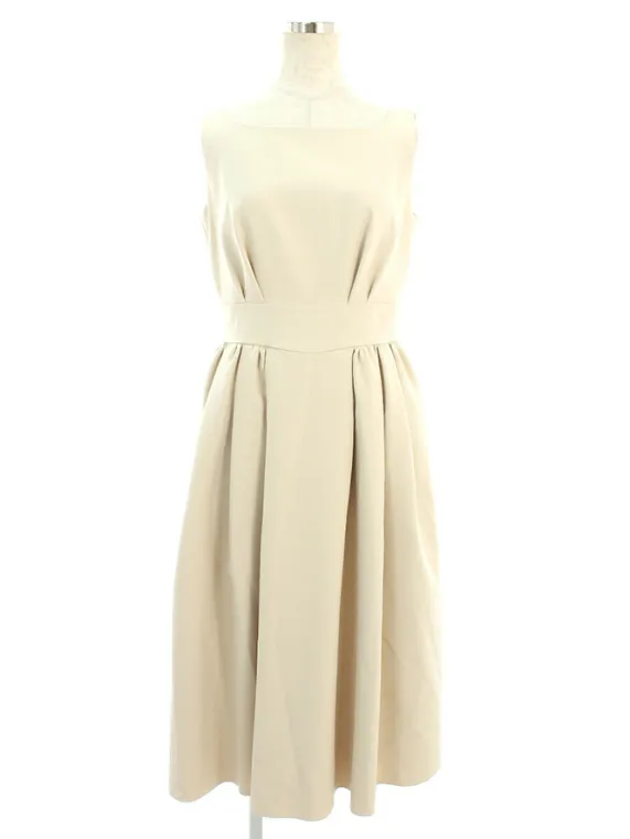 フォクシーニューヨーク ワンピース 38333 Dress 2018年 ベージュ買取参考価格 | 奈良県奈良市