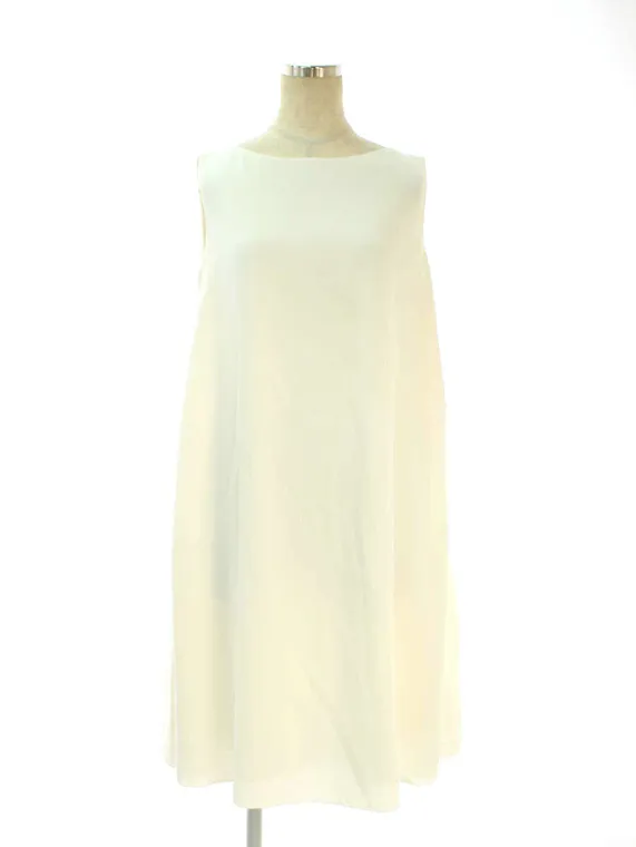 フォクシーニューヨーク ワンピース 38659 Dress 2019年増産品 2019年 ホワイト買取実績 | 大阪府泉佐野市