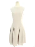 フォクシーニューヨークワンピース Dress 36461 2016年 ベージュの参考買取価格