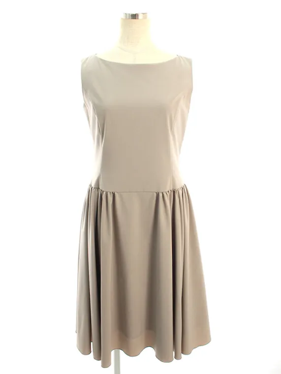 フォクシーニューヨーク ワンピース 39356 Dress CLAIRE 2019年 カフェオーレ買取参考価格 | 大阪市天王寺区