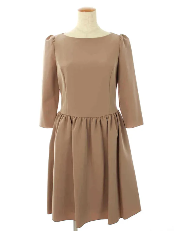 フォクシーニューヨーク ワンピース Dress Winter Wonde 39842 2019年 ベージュ買取参考価格 | 大阪市阿倍野区