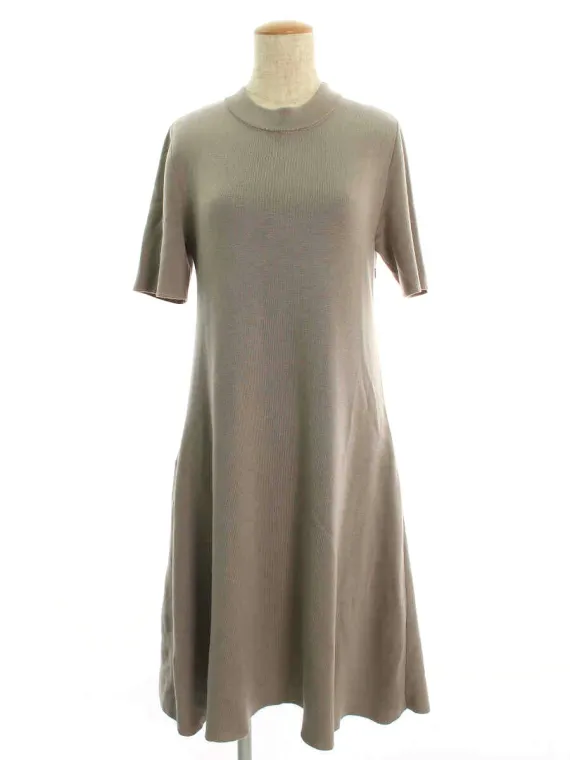 フォクシーニューヨーク collection ワンピース 37440 Knit Dress 2016年 ベージュ買取参考価格 | 福岡市早良区