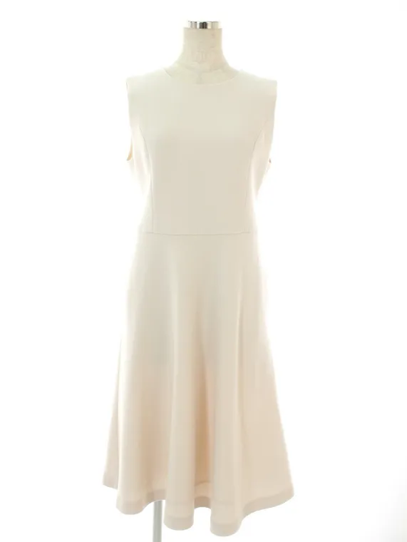 フォクシーブティック ワンピース 39370 Dress 2018年 アイボリー買取参考価格 | 名古屋市中村区