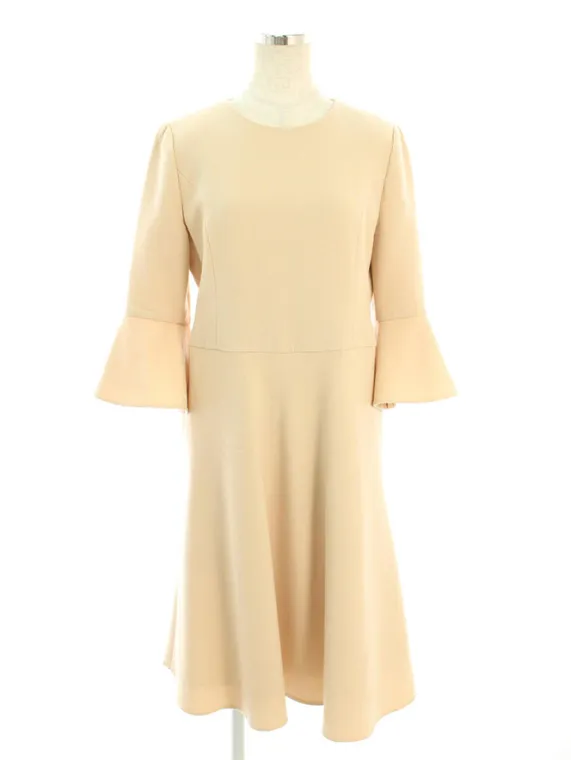 フォクシーブティック ワンピース 38236 Dress Rhythm Flare 2018年 ベージュ買取参考価格 | 京都市伏見区