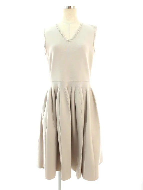 フォクシーブティック ワンピース 39483 Dress REFRAN 2019年 ベージュ買取参考価格 | 東京都文京区