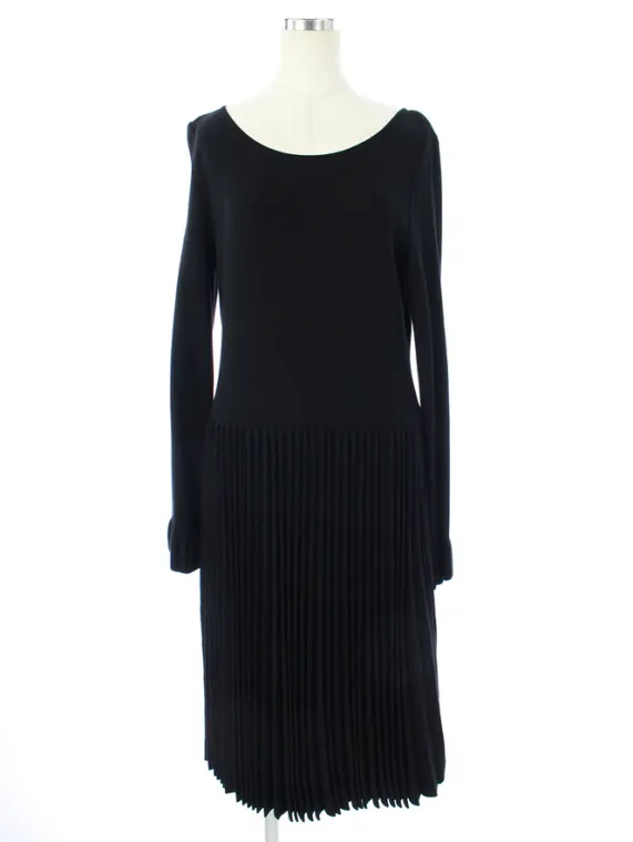 フォクシーブティック ワンピース 40179 Knit Dress Fit AND Flare 2019年 ブラックブラック買取参考価格 | 千葉市美浜区