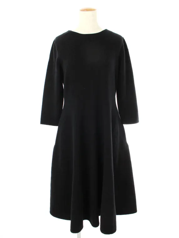 フォクシーブティック ワンピース Knit Dress Seamless Flare 42287 2020年 ブラック買取参考価格 | 鹿児島県鹿児島市