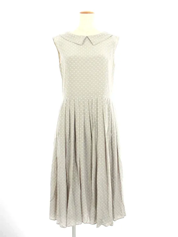 フォクシーブティック ワンピース Dress Veronique 42690 2022年 アイスグレー買取実績 | 神戸市東灘区