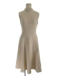 フォクシーブティックワンピース Dress Amarena 41936 2020年 スモーキークリームの参考買取価格