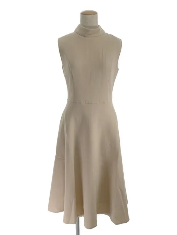 フォクシーブティック ワンピース Dress Amarena 41936 2020年 スモーキークリーム買取参考価格 | 大阪市西区