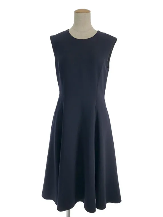 フォクシーブティック ワンピース Dress 40243 2019年 ミッドナイトブルー買取参考価格 | 東京都千代田区