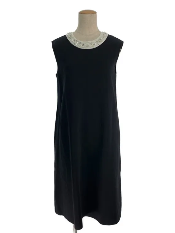 フォクシーブティック ワンピース KNIT DRESS GARLAND 42316 2020年 ホワイト買取参考価格 | 神戸市東灘区