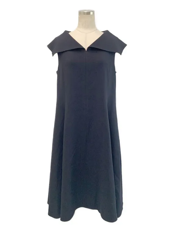 フォクシーブティック ワンピース Bercelona Dress 43009 2022年 ミッドナイトブルー買取参考価格 | 東京都港区
