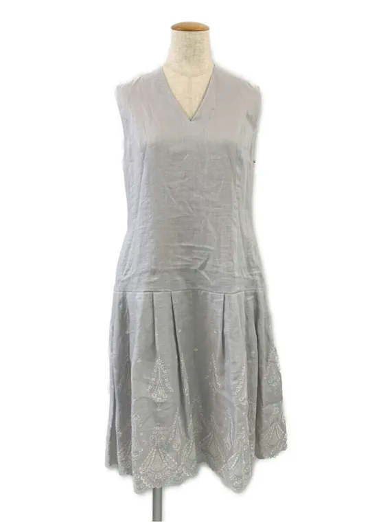フォクシーブティック ワンピース Dress Arles 42556 2022年 ライトグレー買取参考価格 | 鹿児島県鹿児島市
