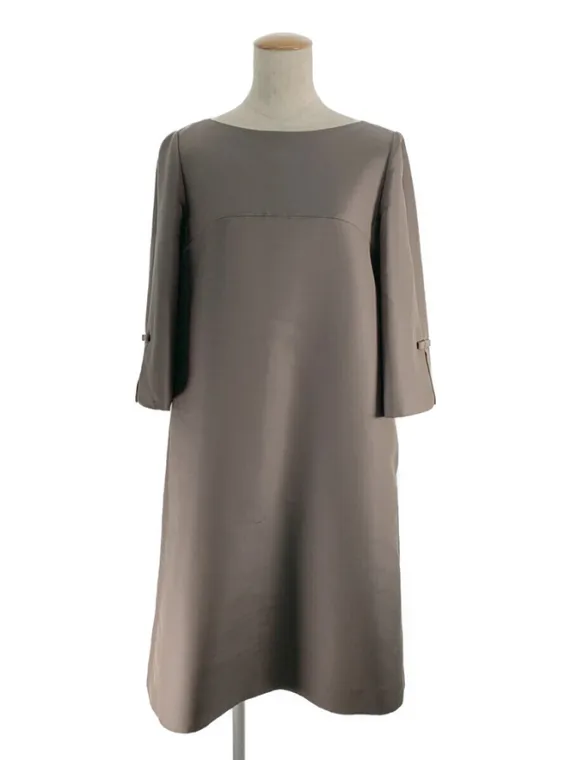 フォクシーブティック ワンピース DRESS MONOCHROME 43229 2022年 エスプレッソ買取参考価格 | 兵庫県宝塚市