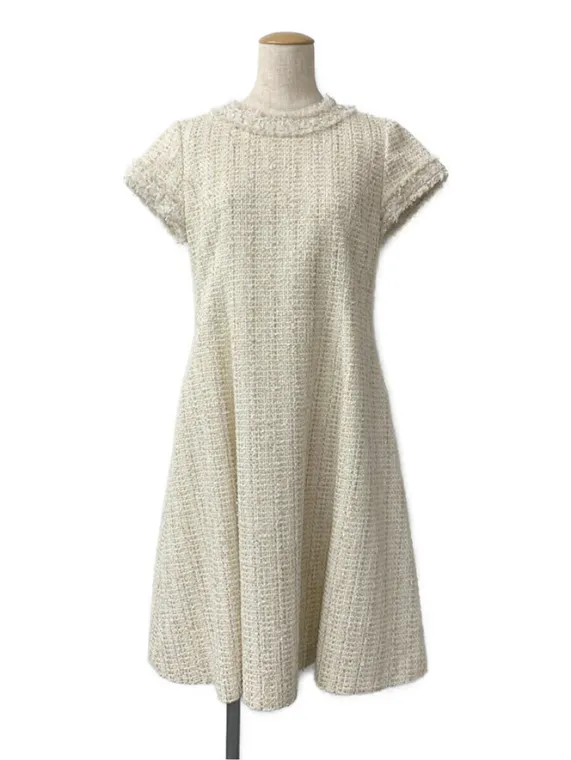 フォクシーブティック ワンピース Dress Botanical 41120 2020年 ベージュ買取参考価格 | 福岡県小郡市