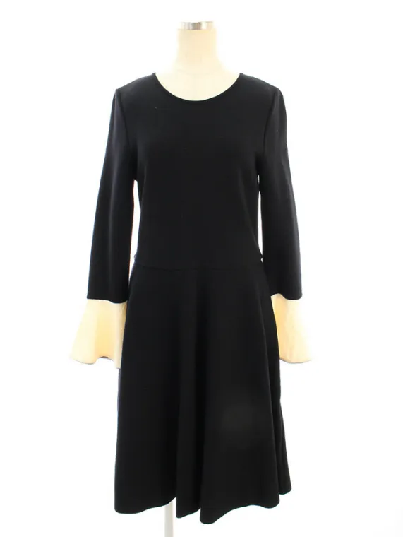 フォクシーブティック ワンピース 37107 Knit Dress Calla Lily 2017年 ブラックブラック買取参考価格 | 長崎県佐世保市
