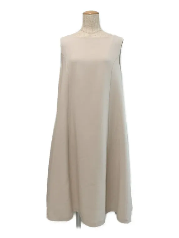 フォクシーブティック ワンピース Vittoria Dress 43204 2022年 ベージュ買取参考価格 | 兵庫県宝塚市