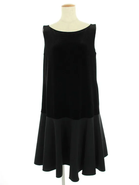 ベロアノワール by フォクシーニューヨーク ワンピース Dress Velour Blossom ブローチ付き 2020年増産品 39835 2020年 ブラック買取参考価格 | 埼玉県秩父市
