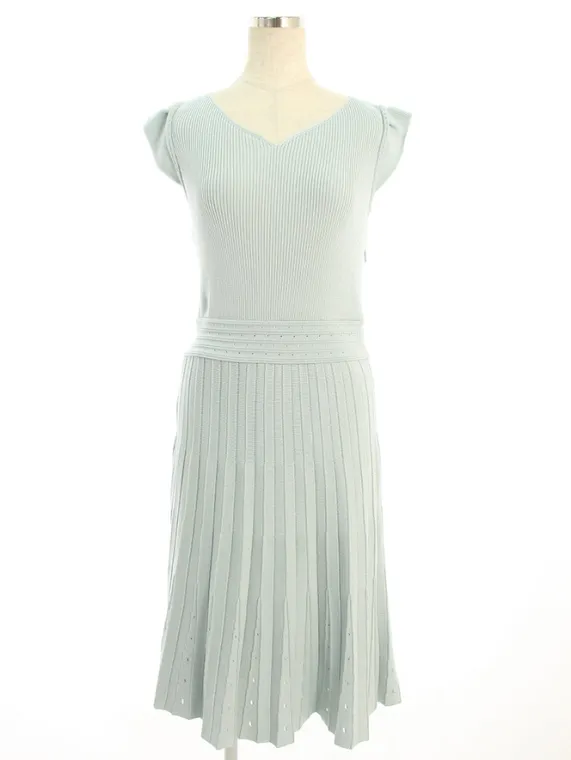 ルネ(Rene) ワンピース ニット プリーツ カットワーク 6912420 2019年 ブルー買取参考価格 | 名古屋市北区