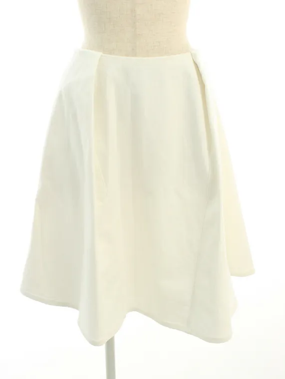 フォクシーニューヨーク スカート 39877 Skirt White Tulip 2019年 ホワイト買取参考価格 | 大阪市阿倍野区