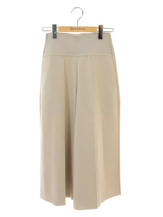 フォクシーニューヨーク collection パンツ 38989 Knit Pants 2019年 増産商品 2019年 ベージュグレー買取参考価格 | 大阪府和泉市
