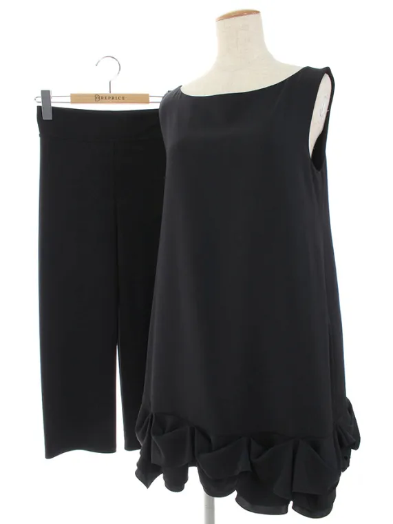 デイジーリンforフォクシー パンツスーツ 06068 Tulip Leggings Tunic 2020年増産品 2019年 ブラック買取参考価格 | 東京都千代田区